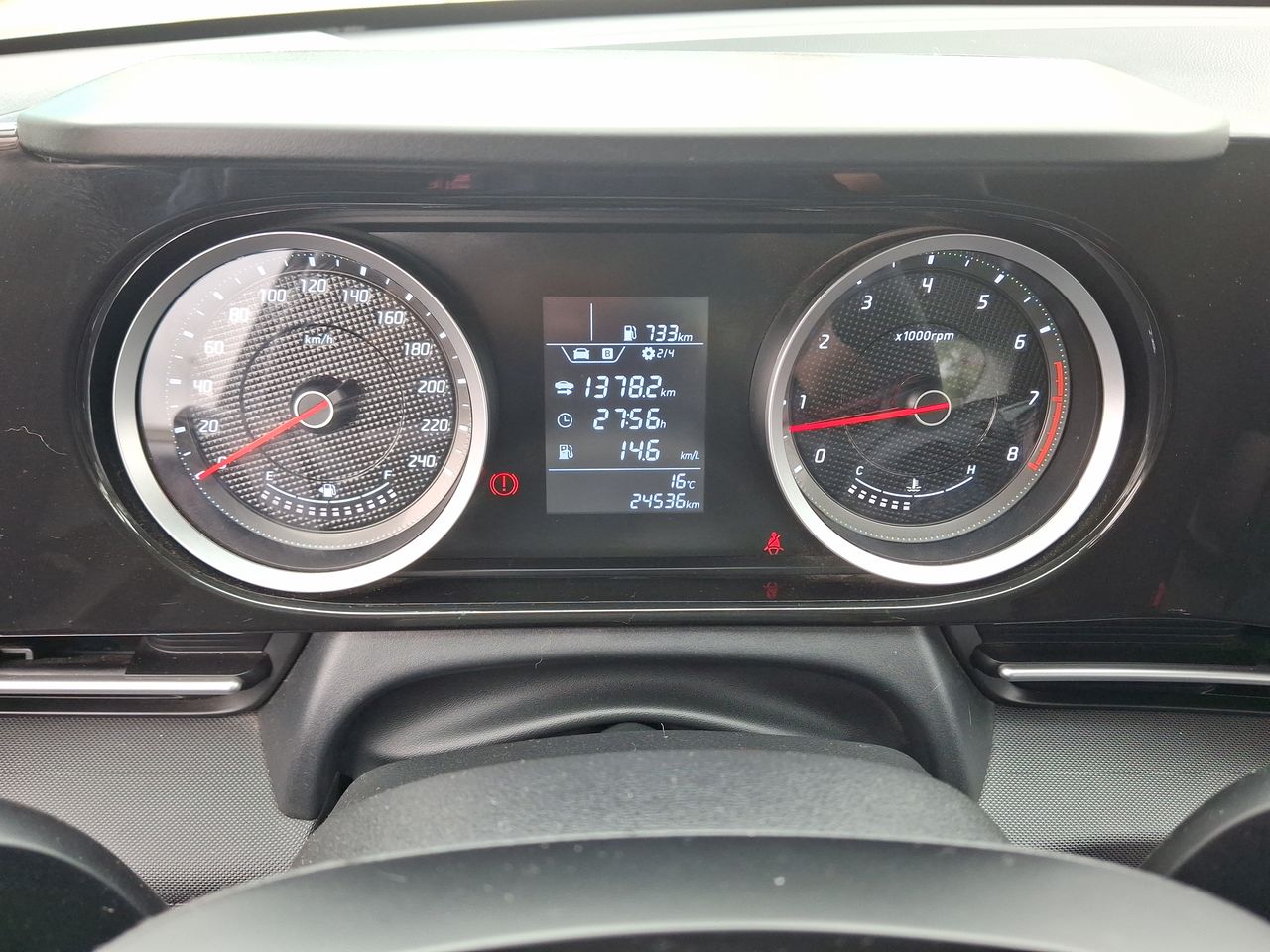 HYUNDAI - 27
