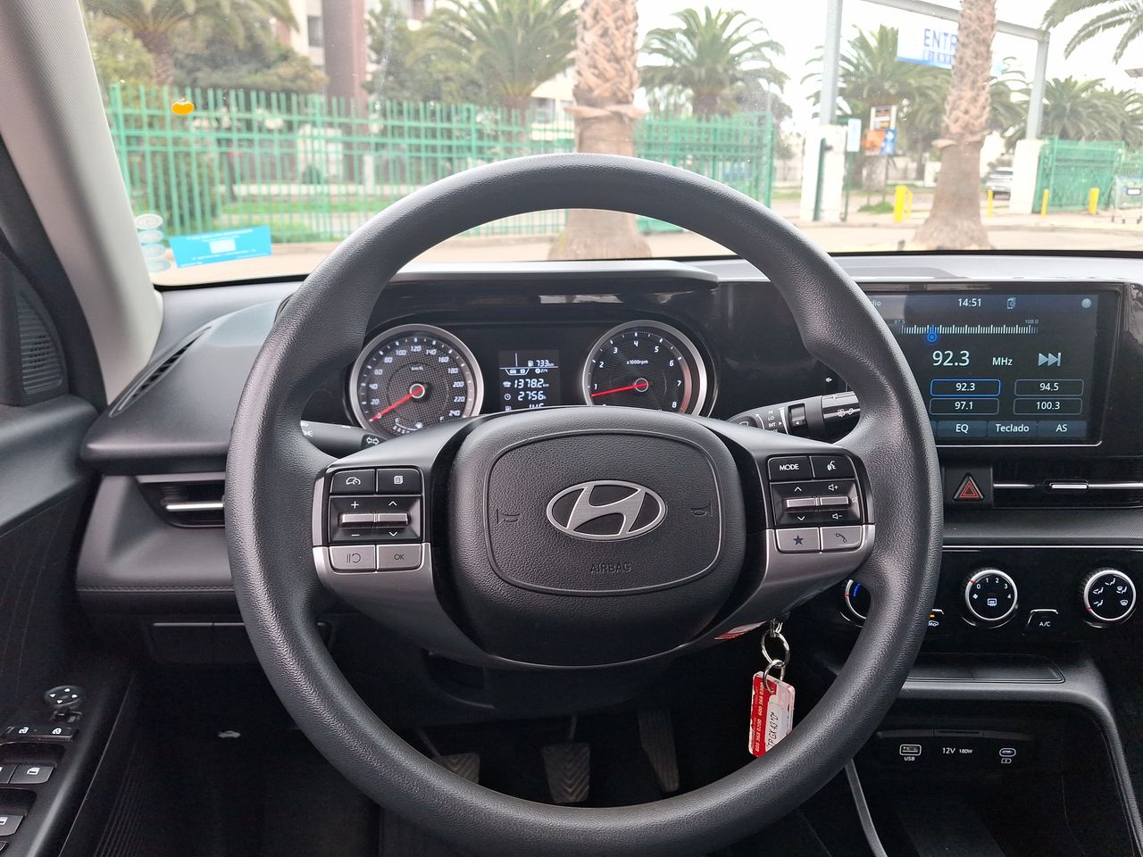 HYUNDAI - 25
