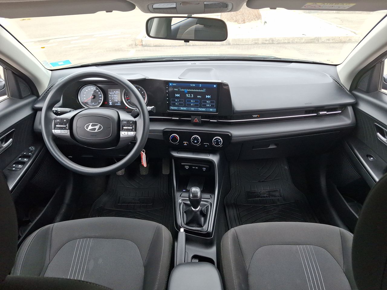 HYUNDAI - 9