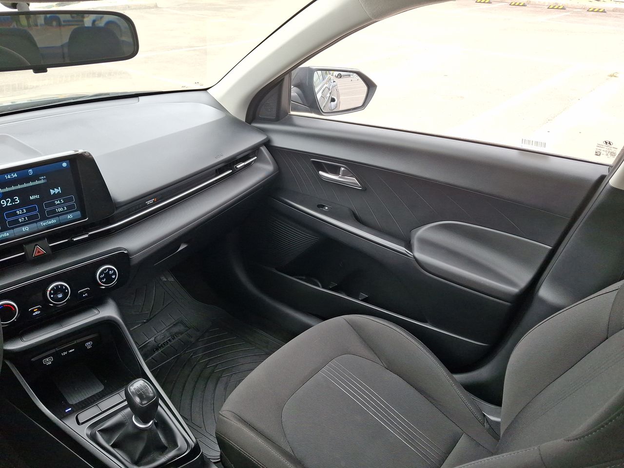 HYUNDAI - 10
