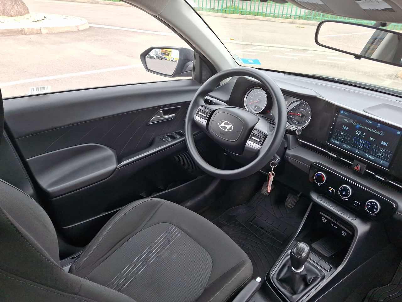 HYUNDAI - 16