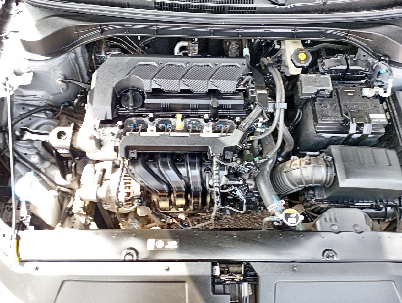 HYUNDAI - 18