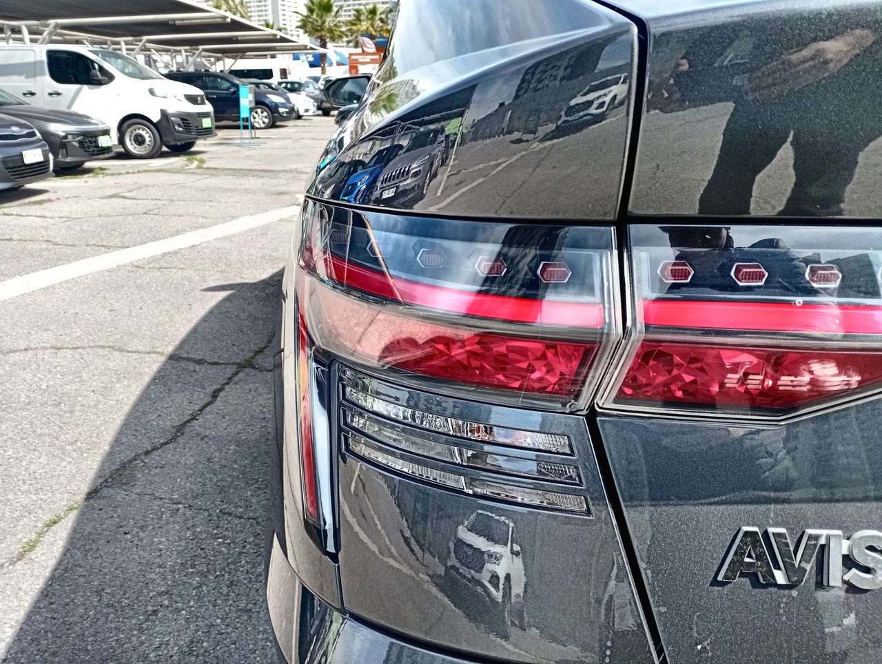 HYUNDAI - 20
