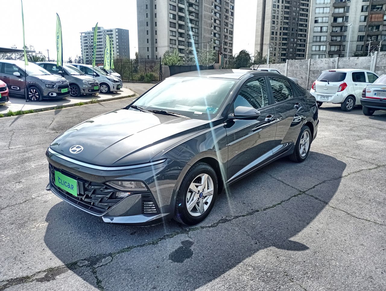 HYUNDAI - 3