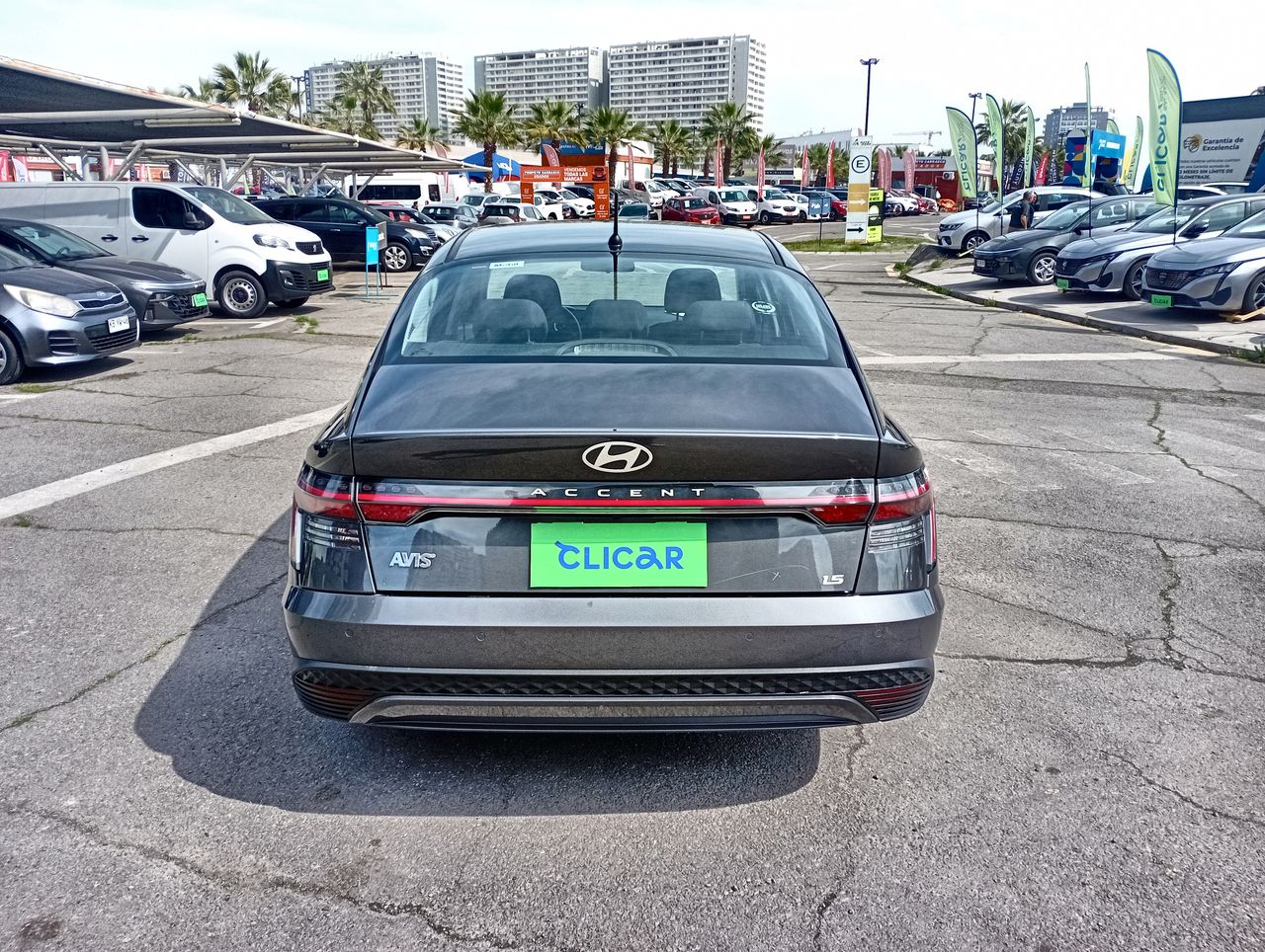 HYUNDAI - 6