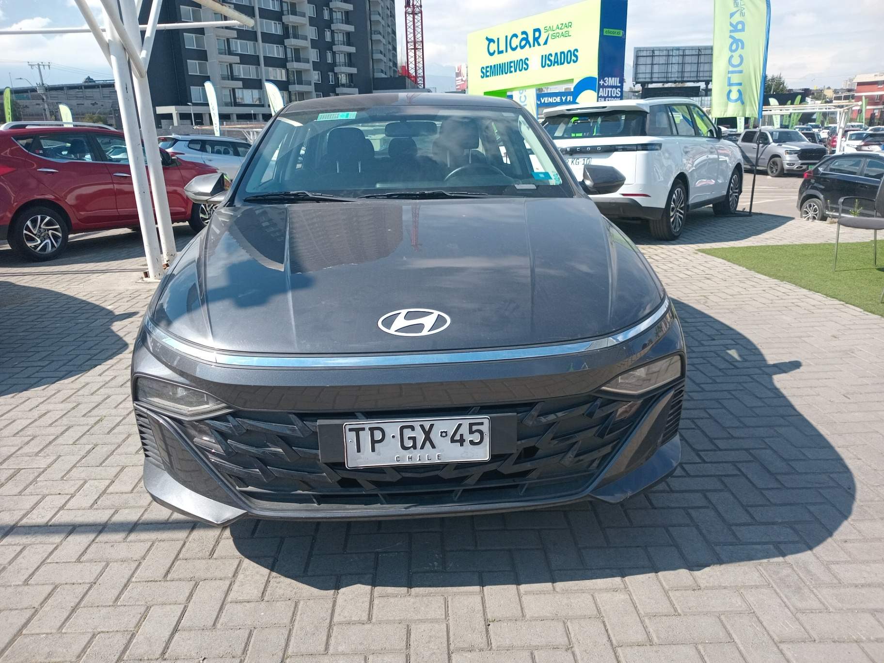 HYUNDAI