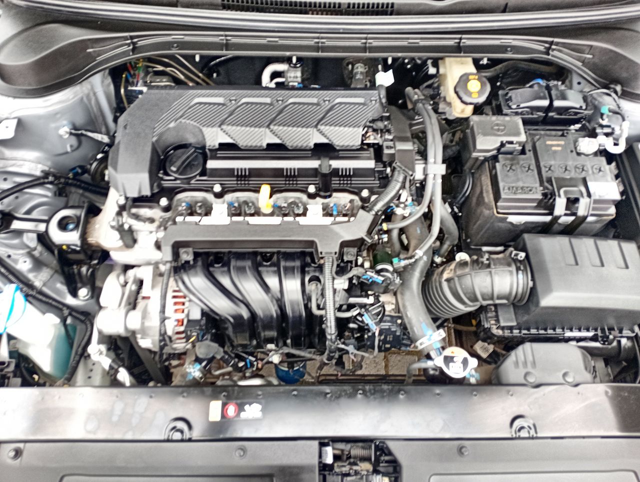 HYUNDAI - 18
