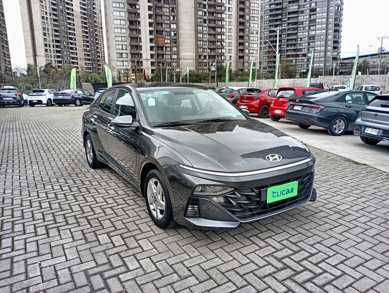 HYUNDAI - 1