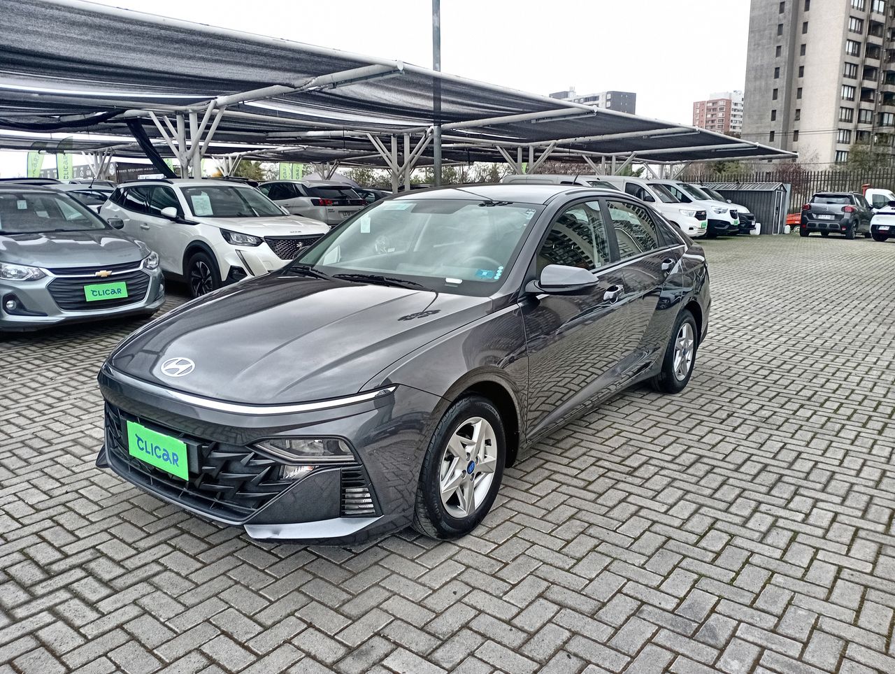 HYUNDAI - 3