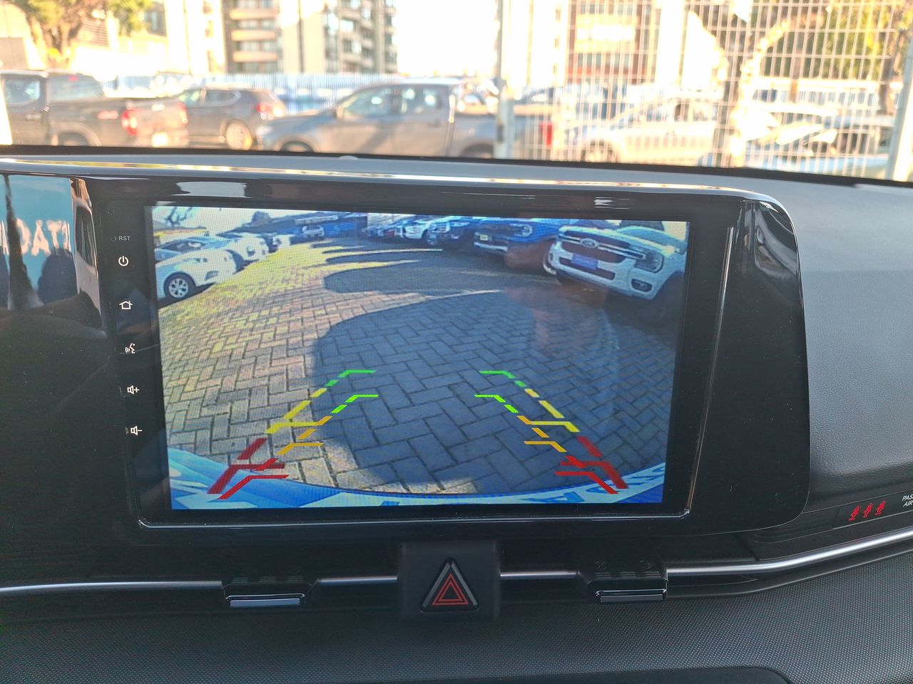 HYUNDAI - 28