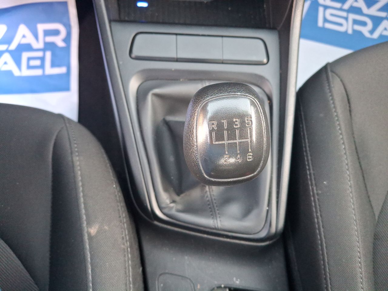 HYUNDAI - 30