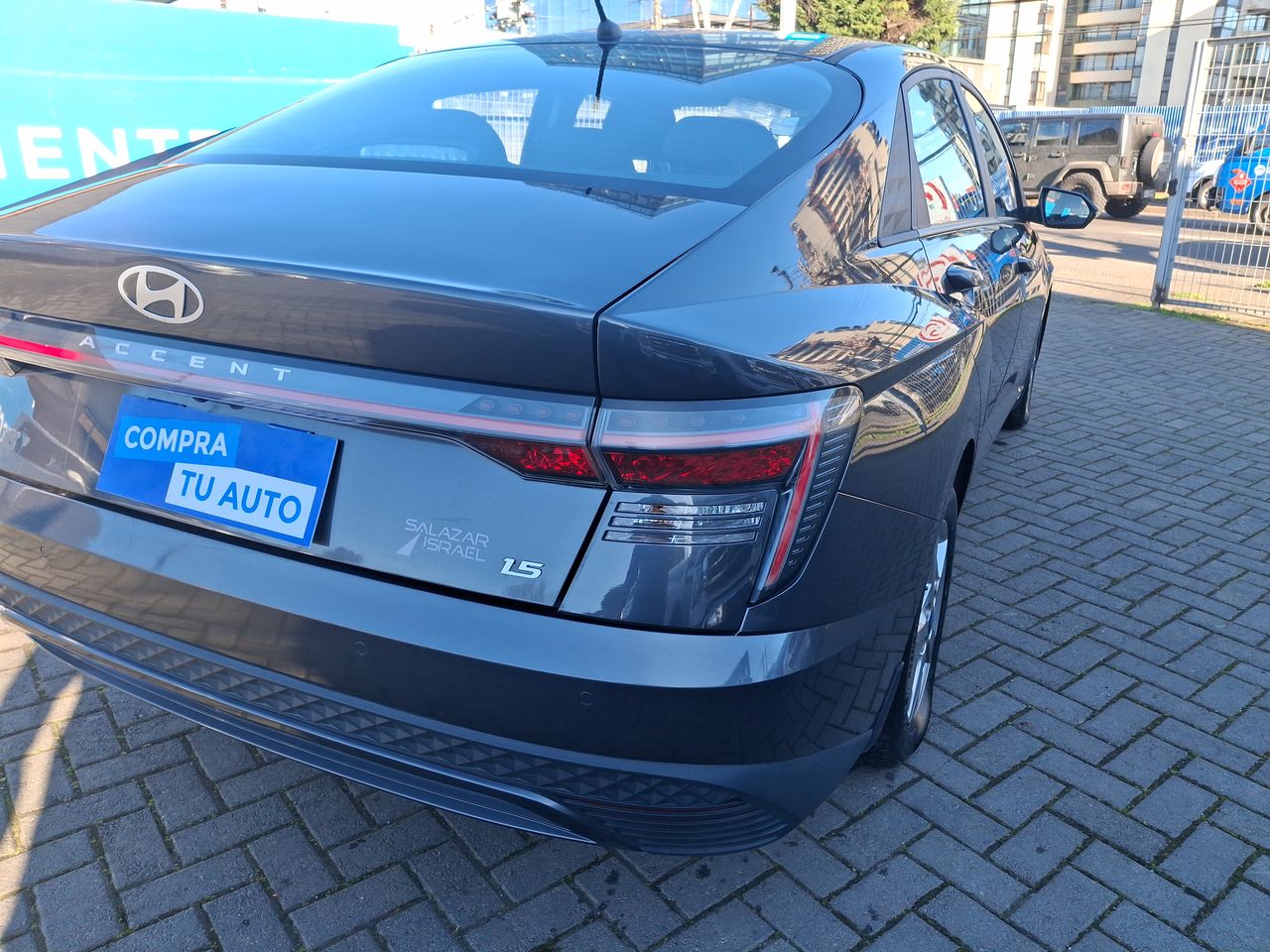 HYUNDAI - 19