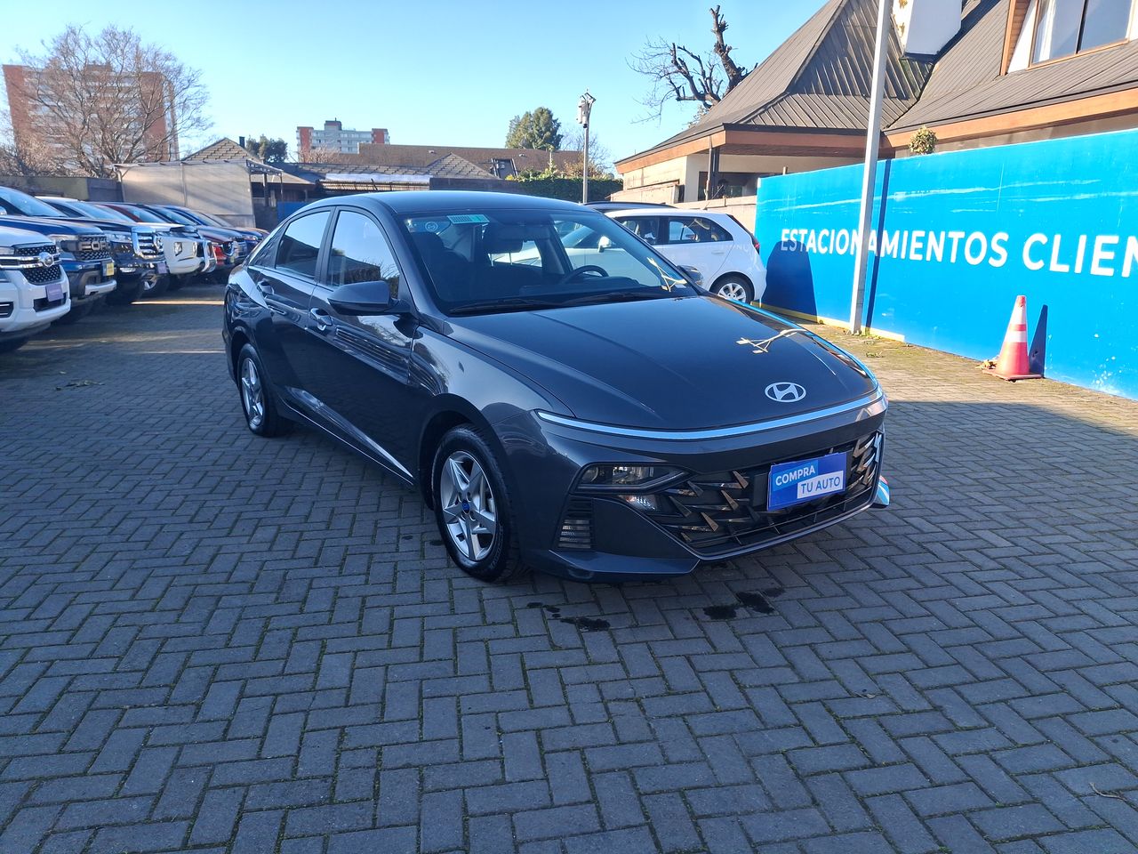 HYUNDAI - 1