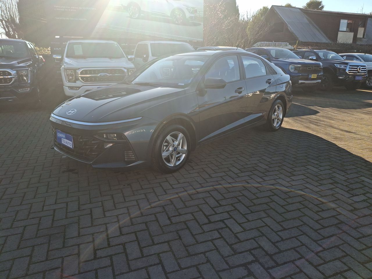 HYUNDAI - 3