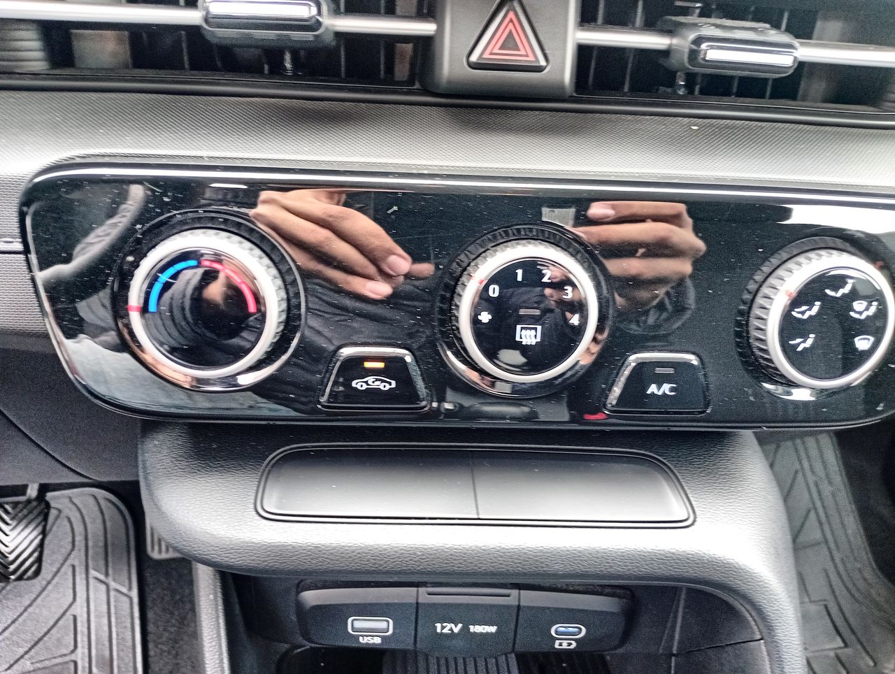 HYUNDAI - 30