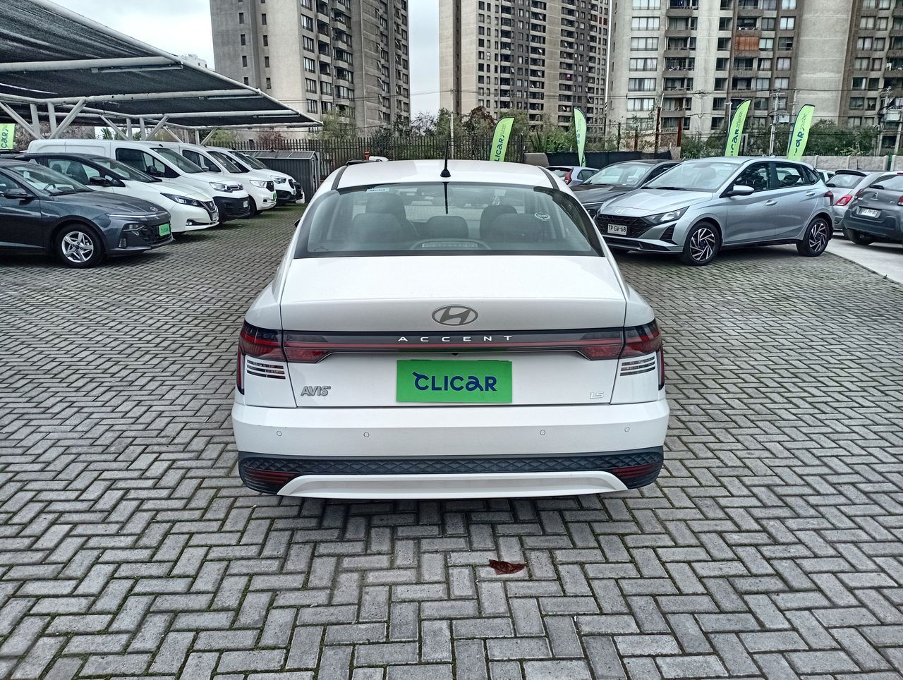 HYUNDAI - 6