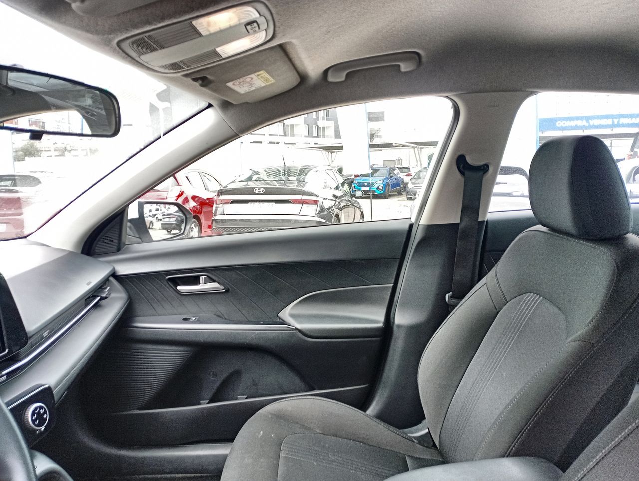 HYUNDAI - 10