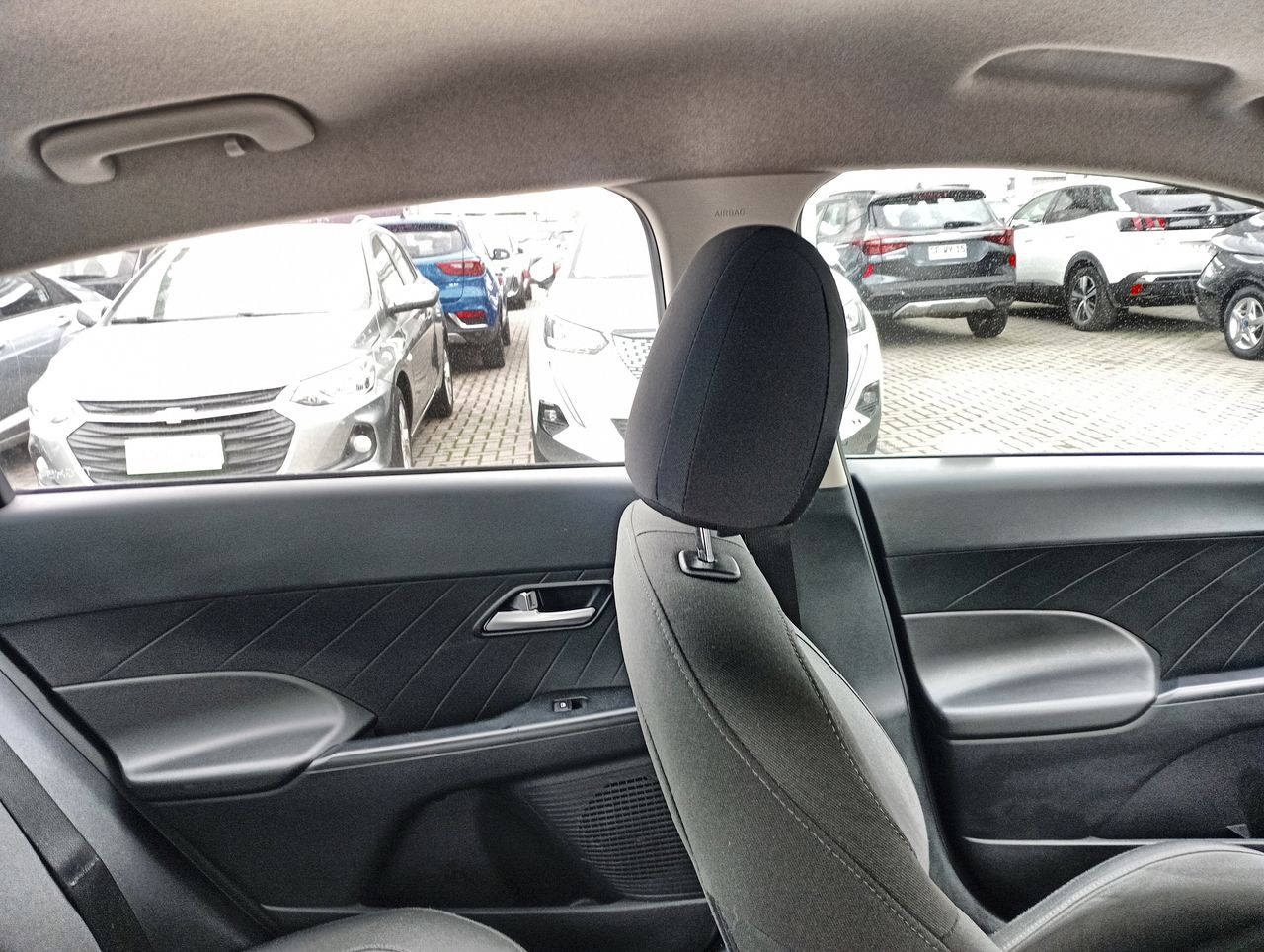 HYUNDAI - 15