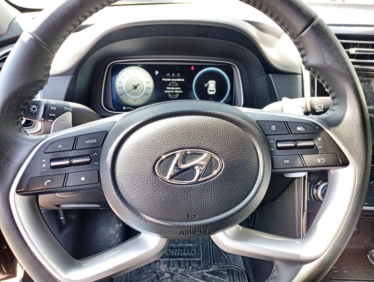 HYUNDAI - 26