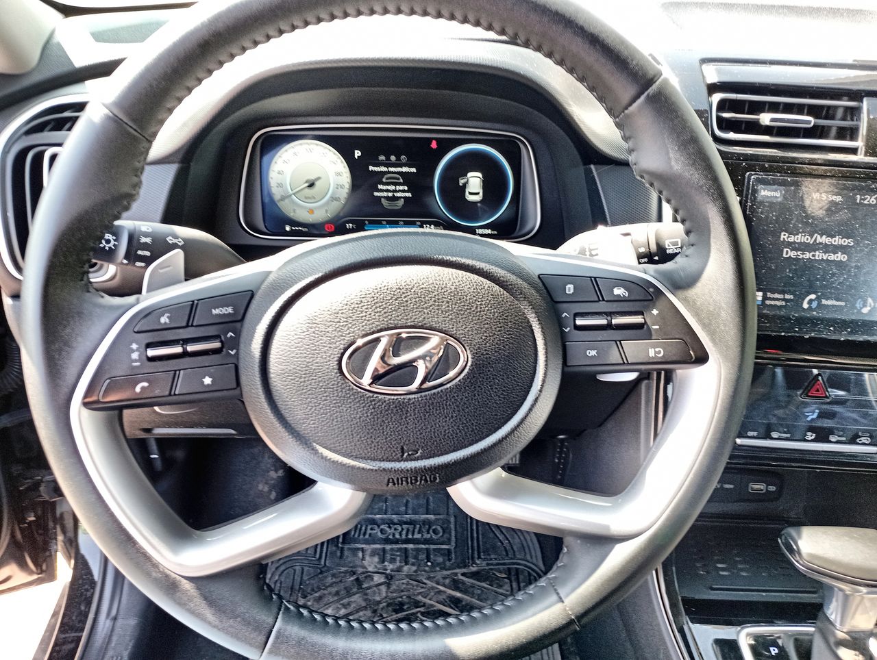 HYUNDAI - 25