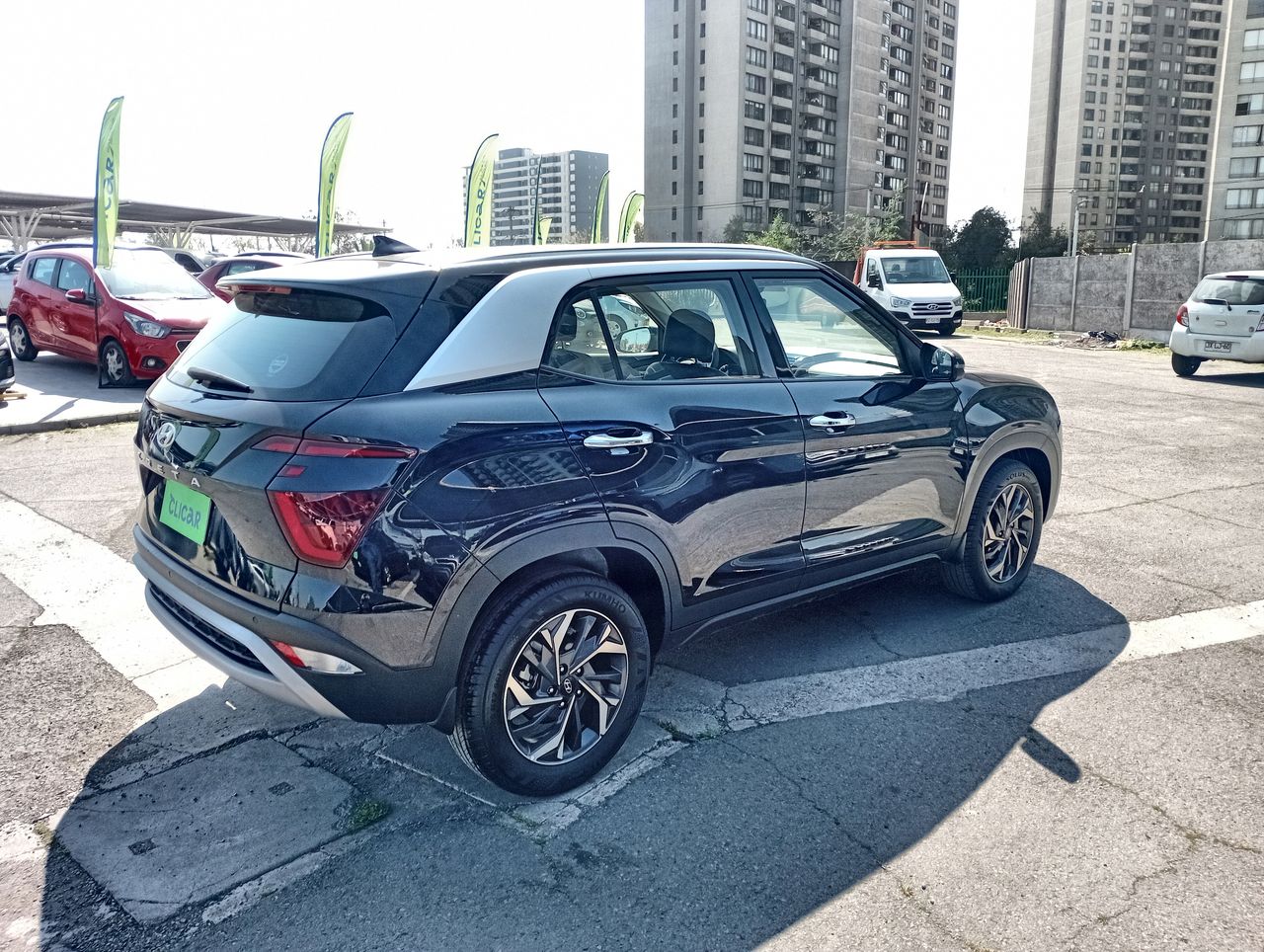 HYUNDAI - 7