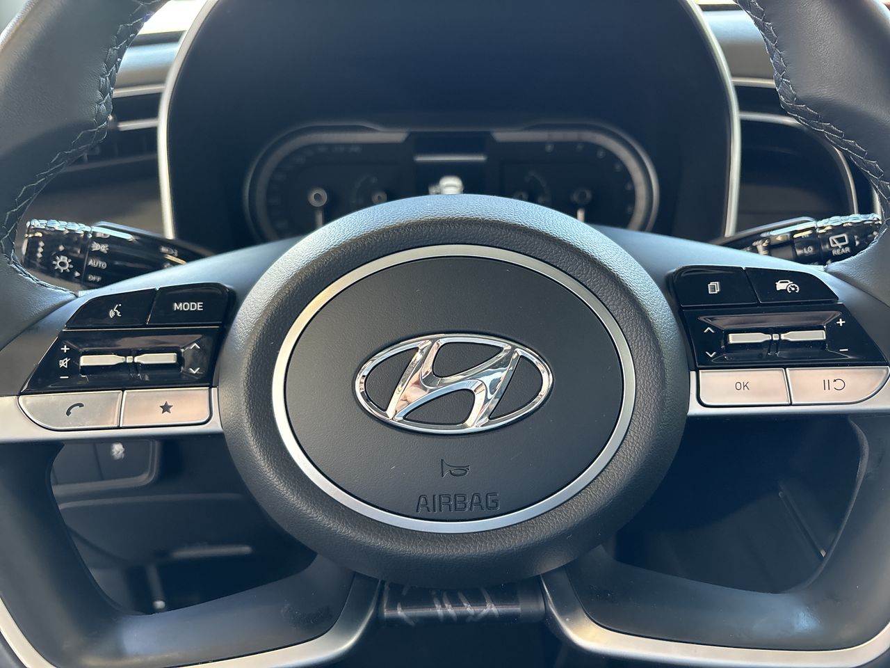 HYUNDAI - 24
