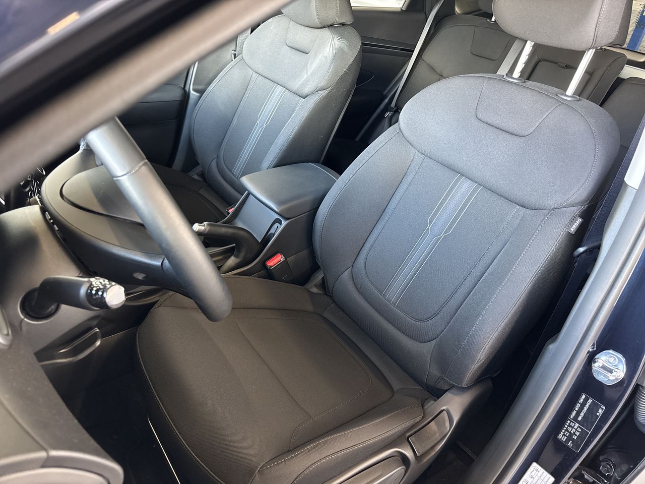 HYUNDAI - 22