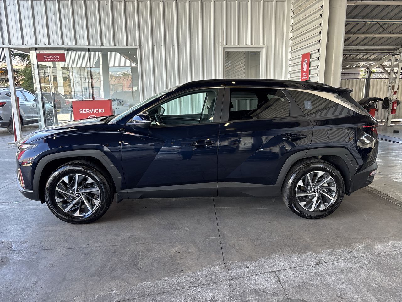 HYUNDAI - 4
