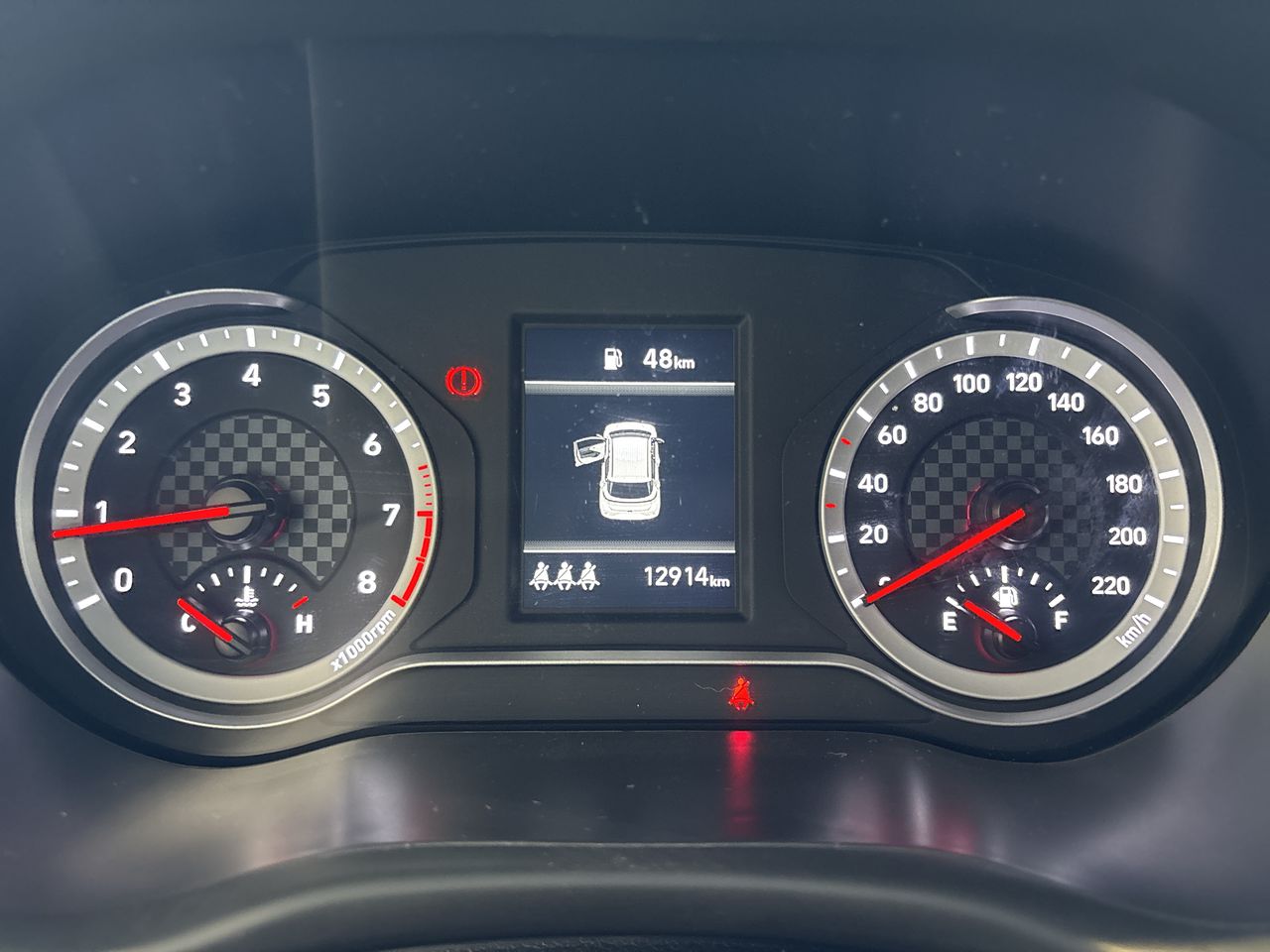 HYUNDAI - 24
