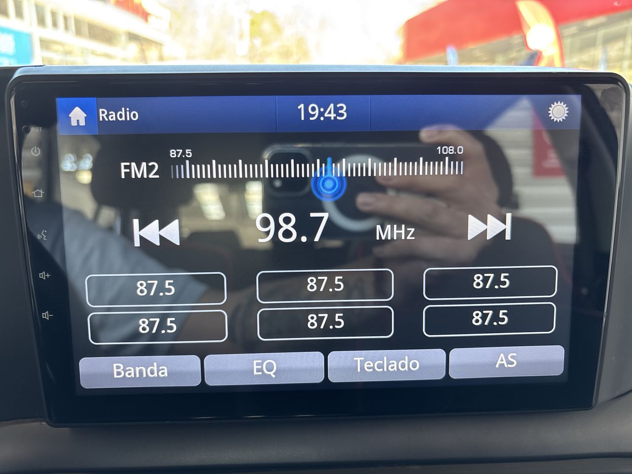 HYUNDAI - 25
