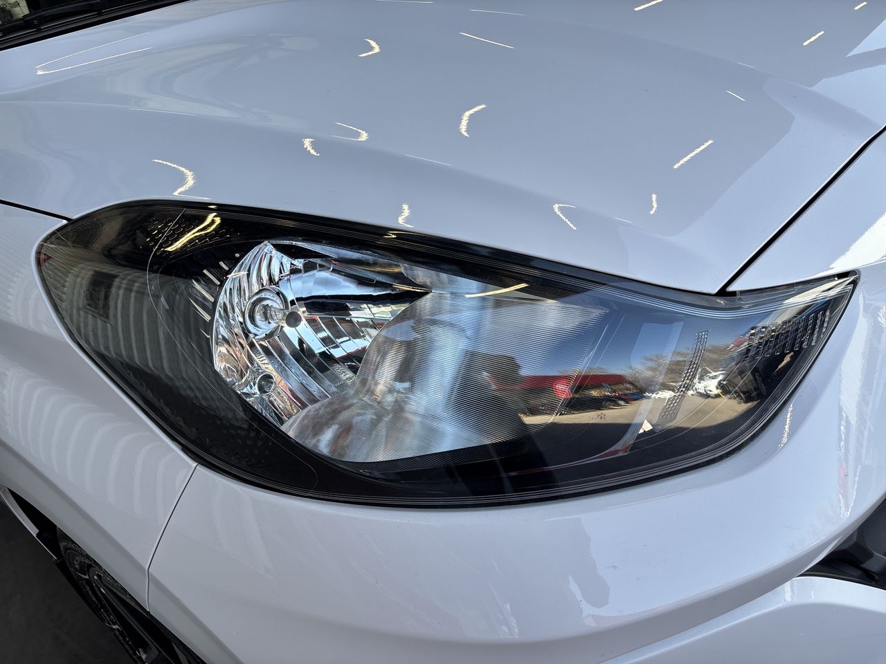 HYUNDAI - 16