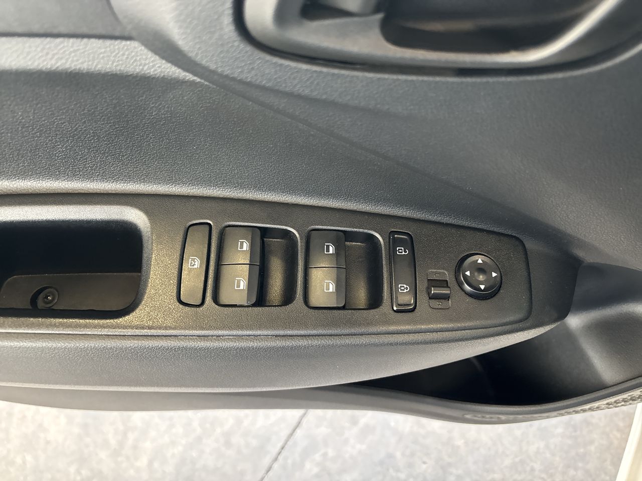 HYUNDAI - 19