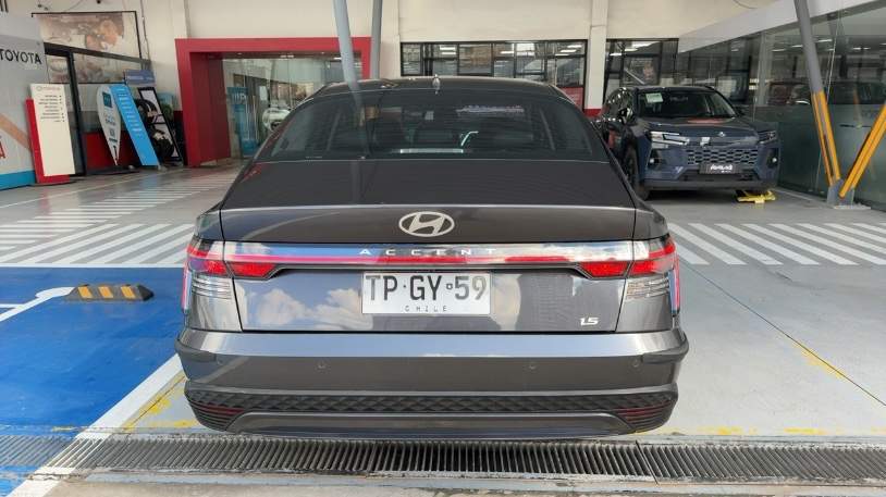 HYUNDAI - 5
