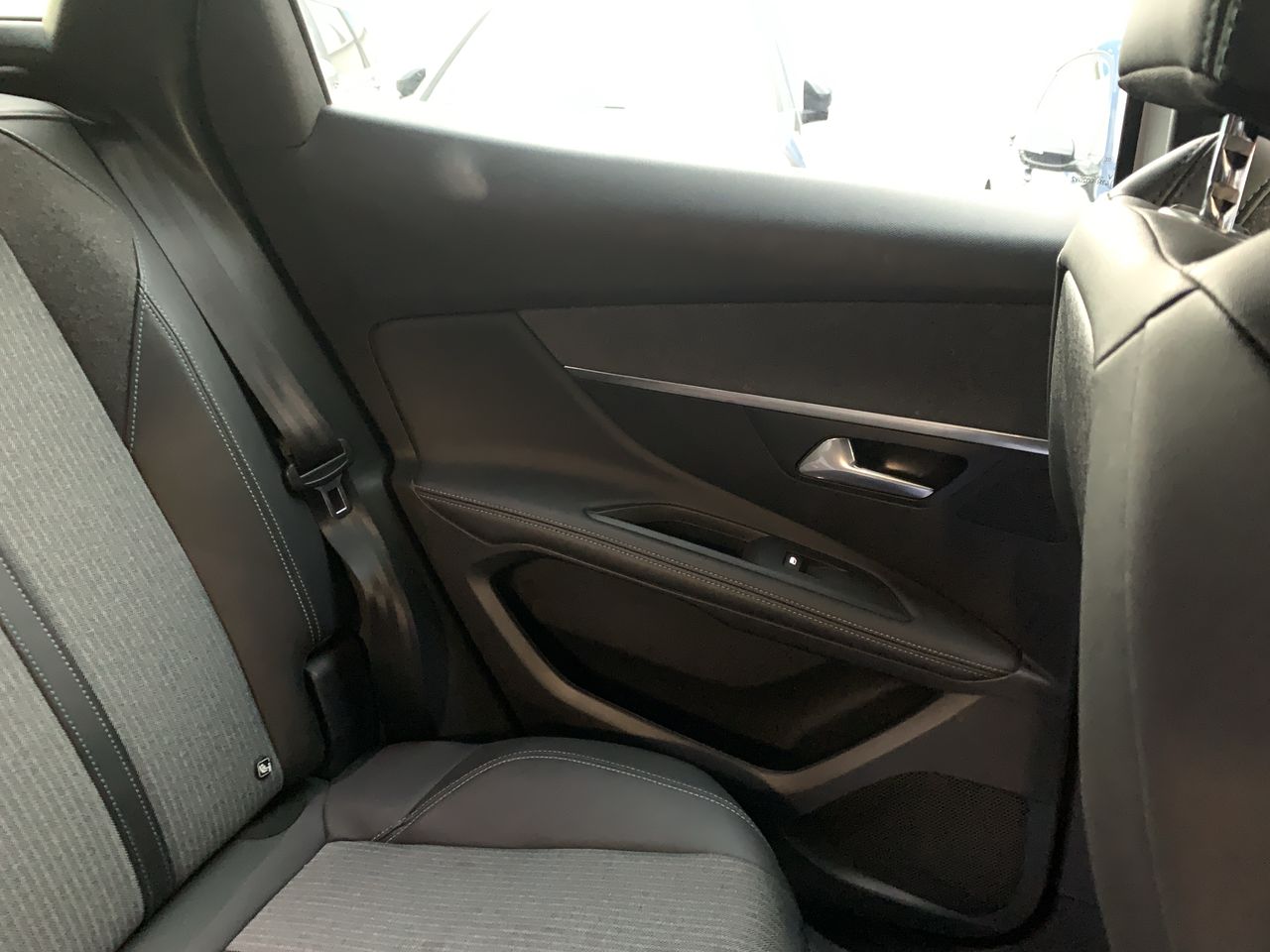 PEUGEOT - 5