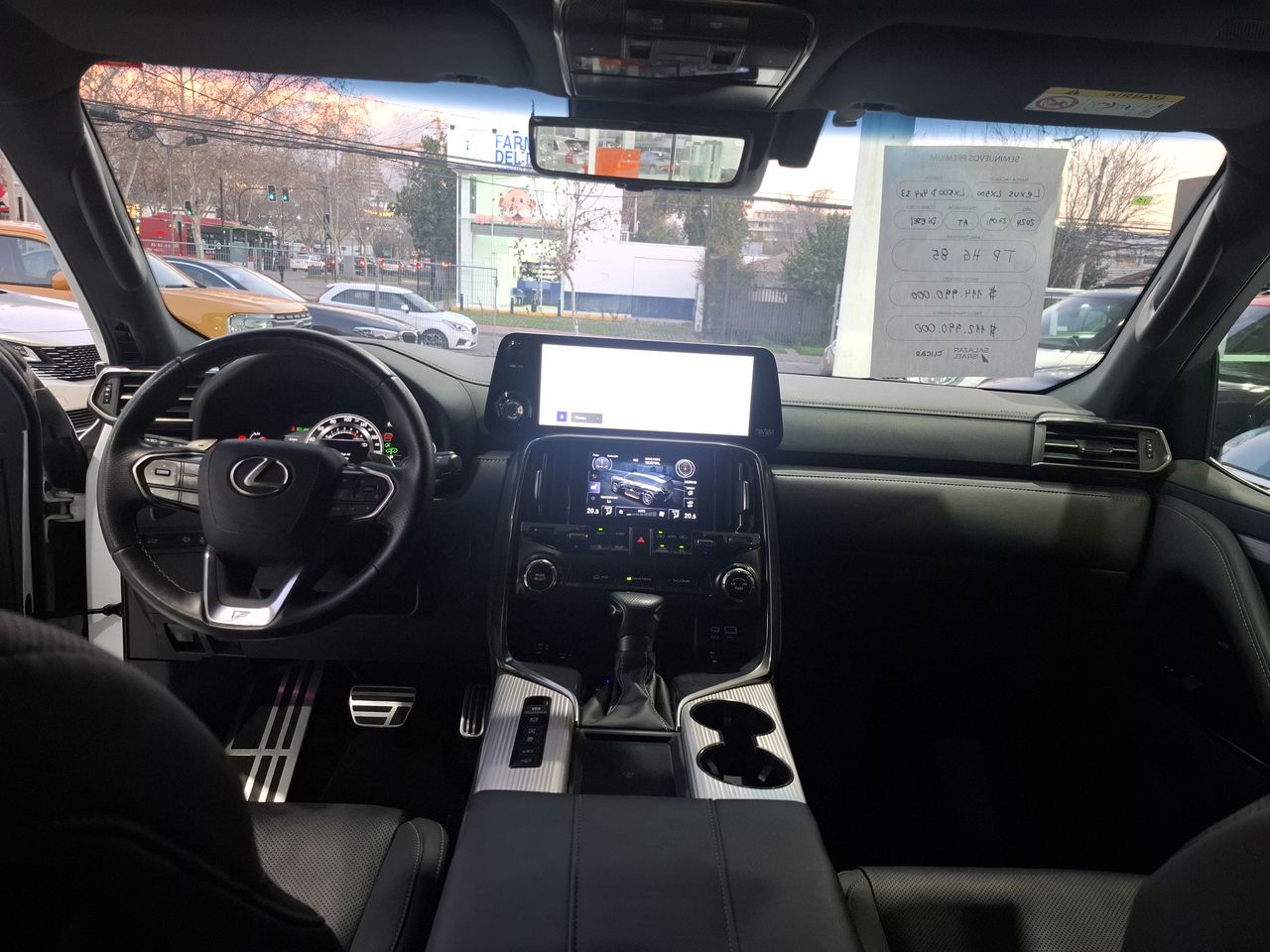 LEXUS - 8