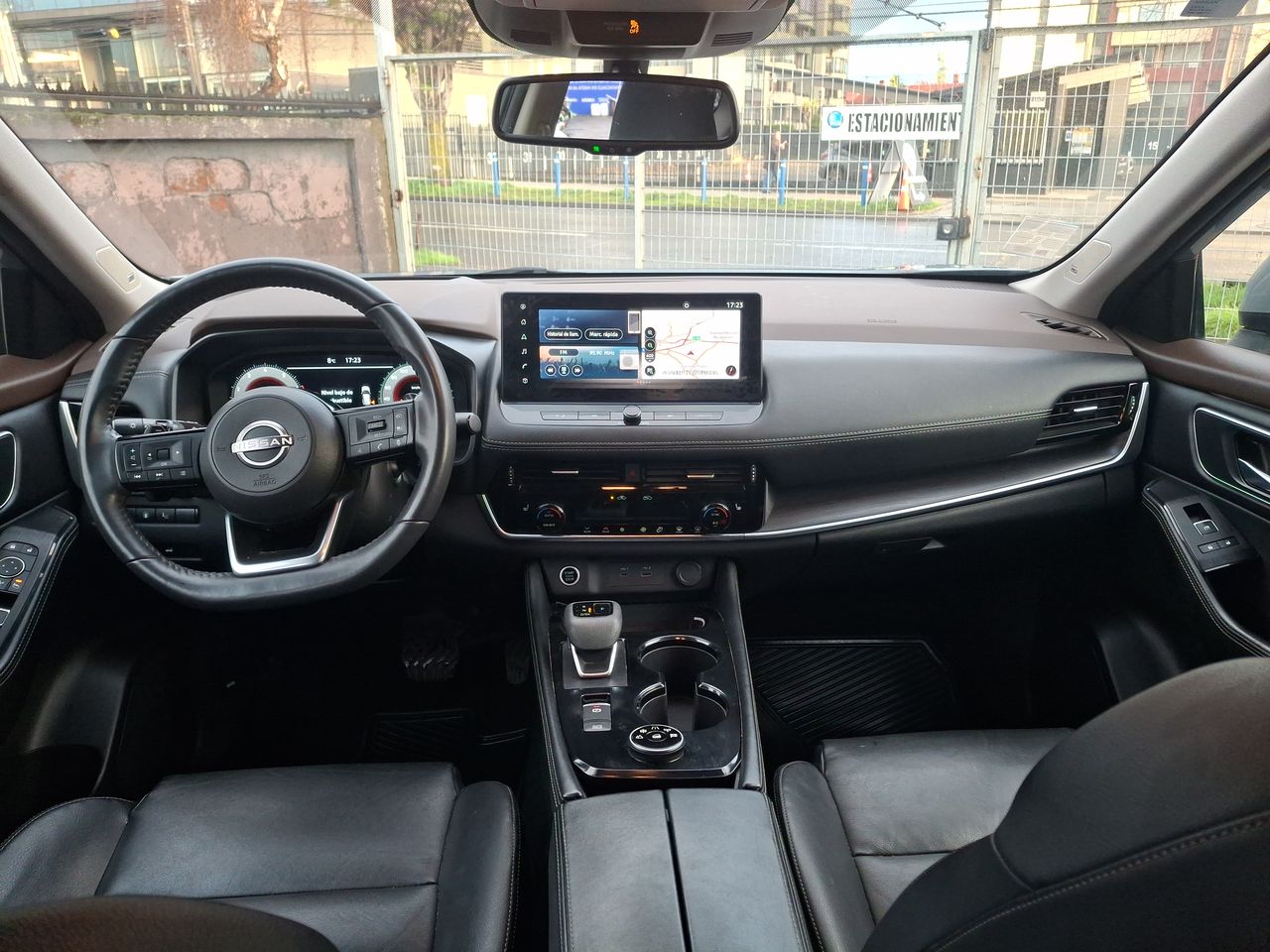 Volvo XC60 — foto 25 de 30