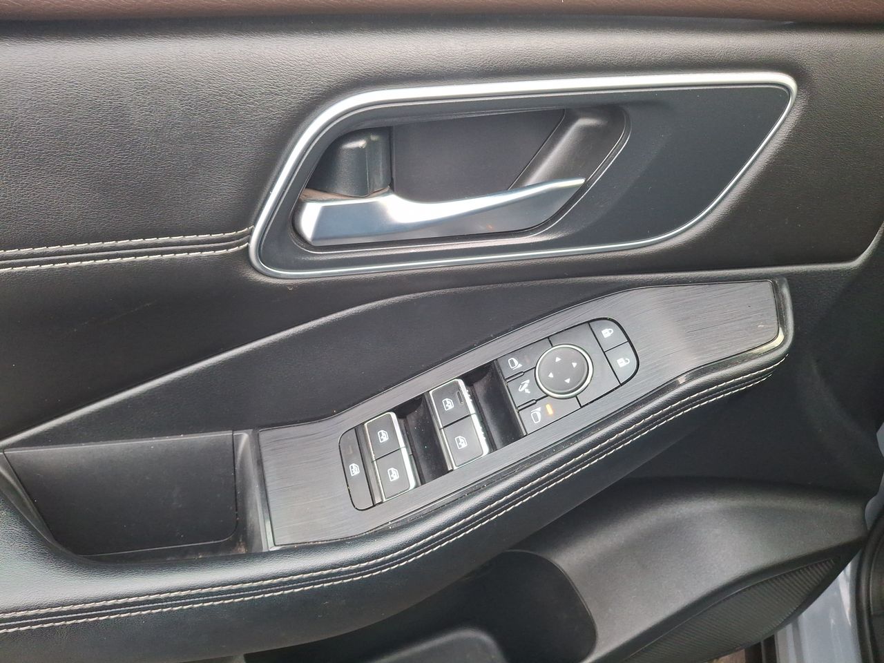 Volvo XC60 — foto 15 de 30