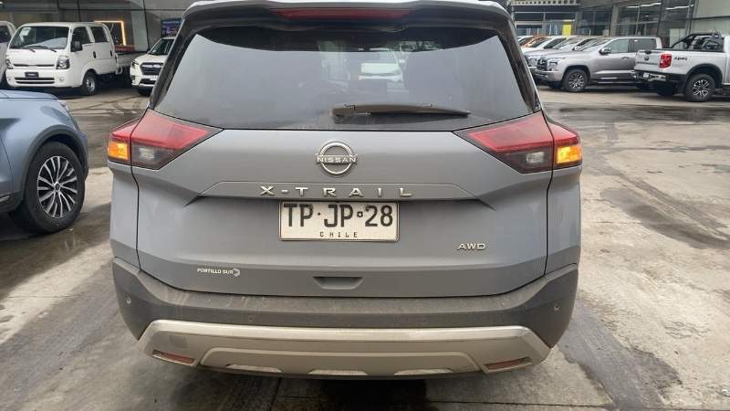 NISSAN - 4