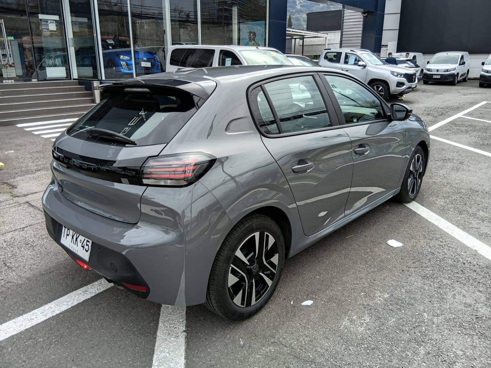 PEUGEOT - 4