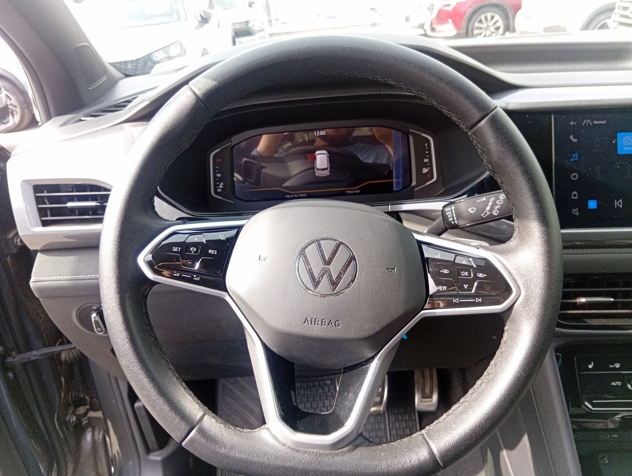 VOLKSWAGEN - 23
