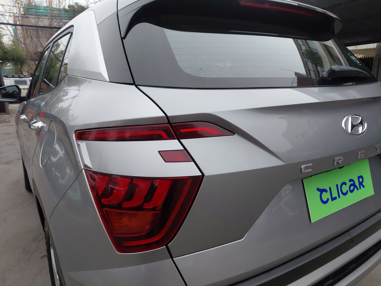 HYUNDAI - 10