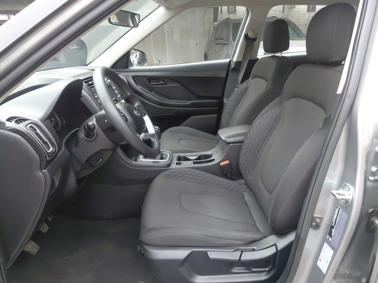 HYUNDAI - 6