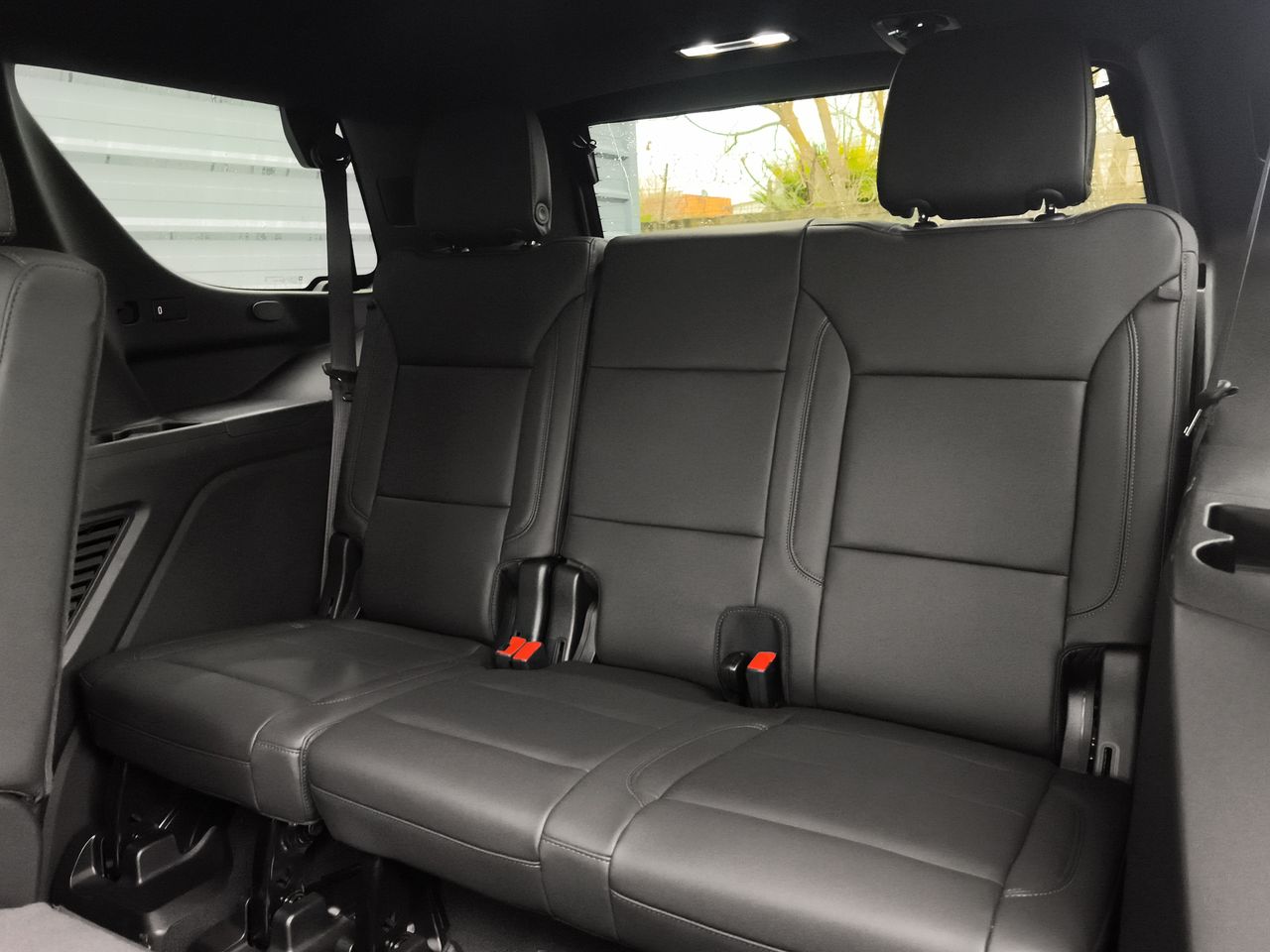 Chevrolet Tahoe — foto 34 de 35