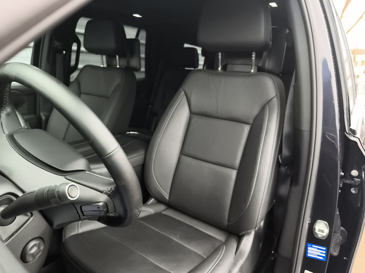 Chevrolet Tahoe — foto 22 de 35