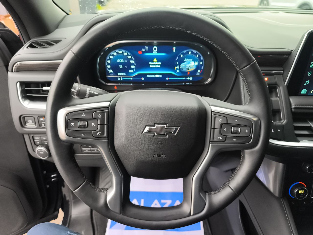 Chevrolet Tahoe — foto 23 de 35