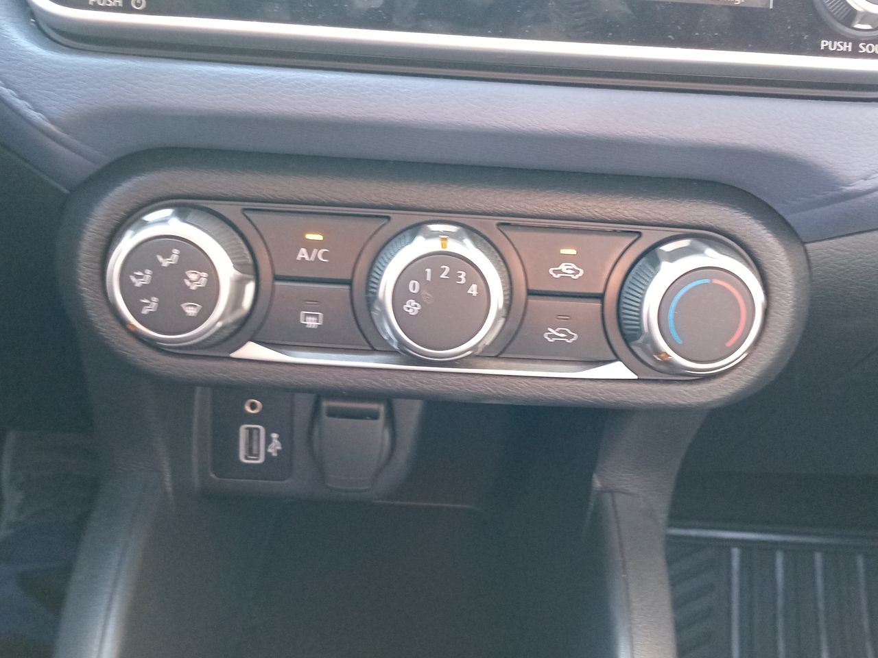 NISSAN - 21