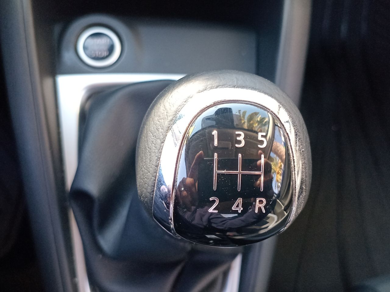 NISSAN - 22