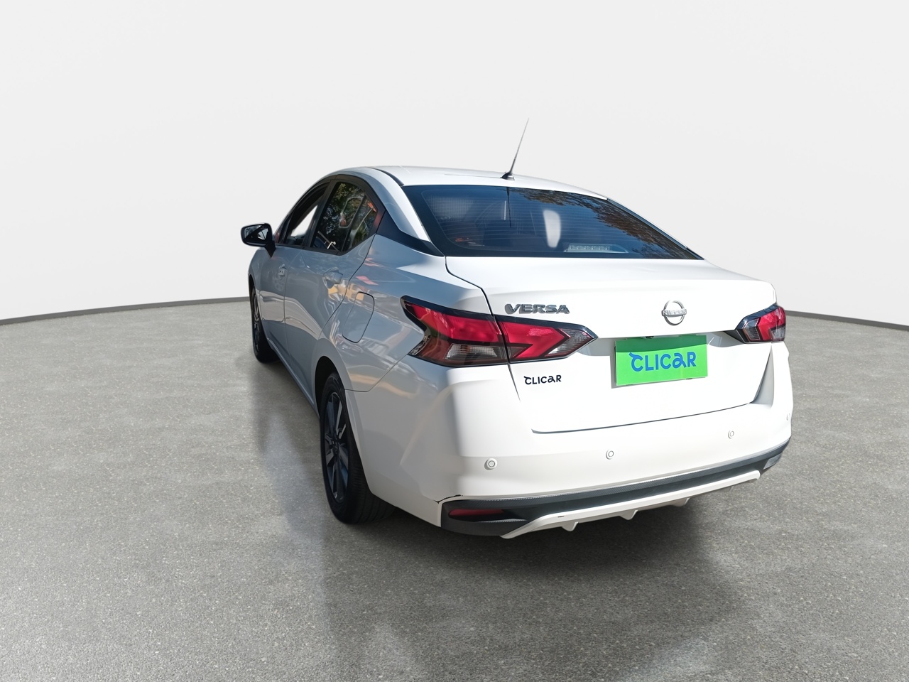 NISSAN - 5