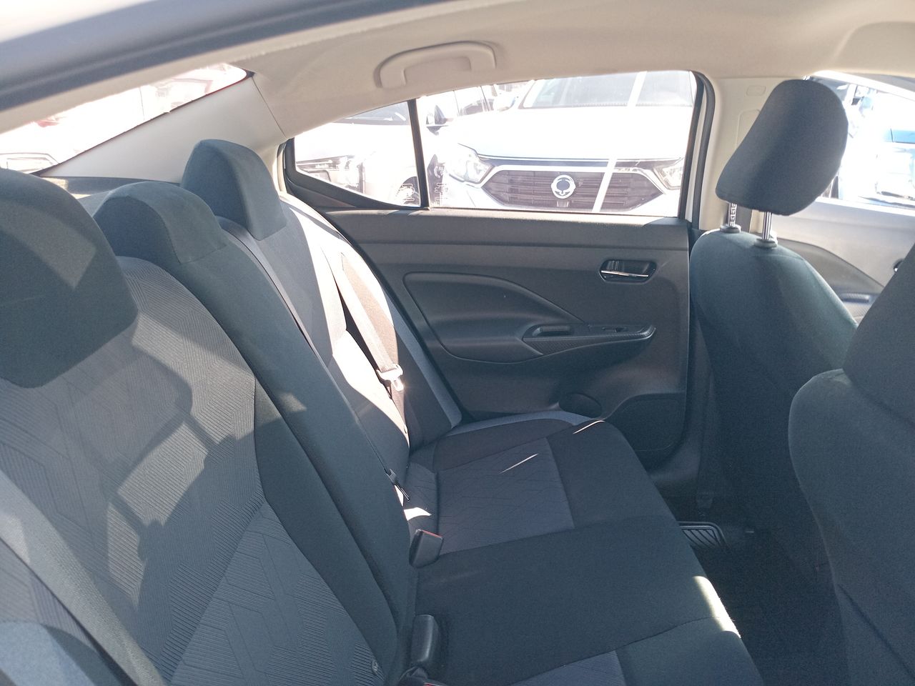 NISSAN - 5