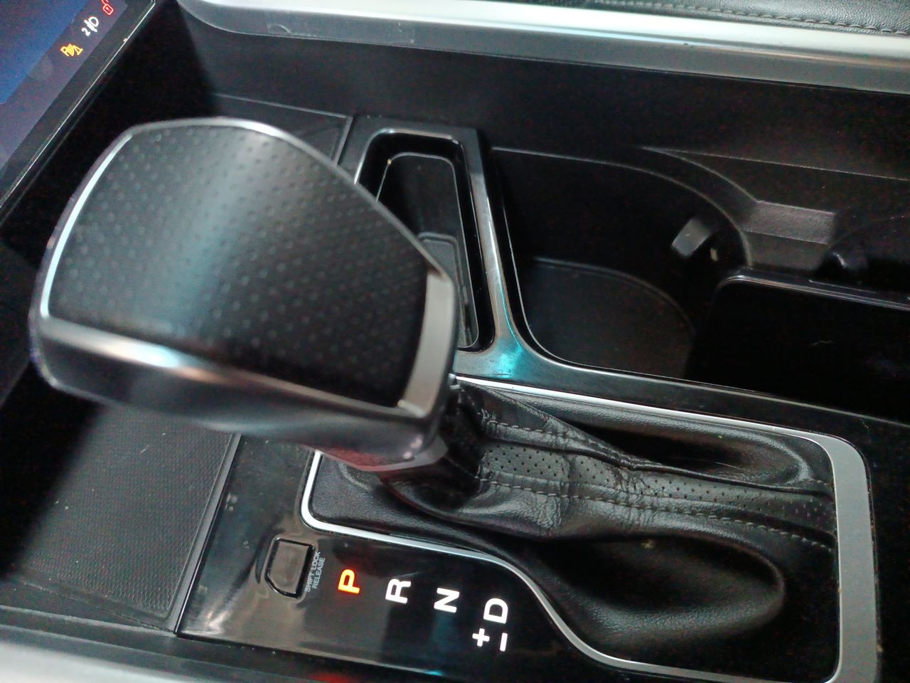 SSANGYONG - 31